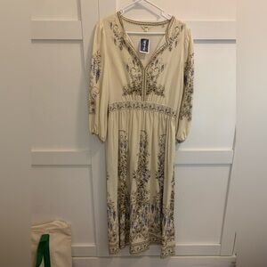 Max Studio Cream Maxi Dress with Blue Floral pattern